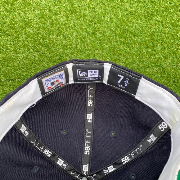 New Era Milwaukee Brewers 1982 Cooperstown Collection Fitted Hat - Picture 4 of 5